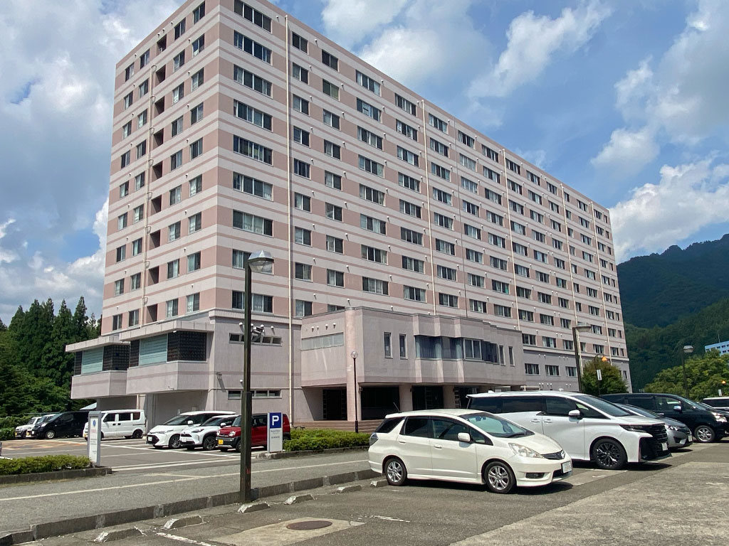 ロイヤルプラザ湯沢