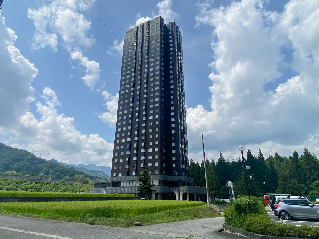 ヴィクトリア・タワー湯沢