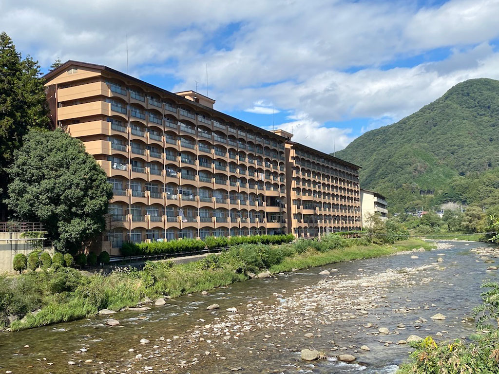 バイスバーデン月夜野ヴィラⅠ