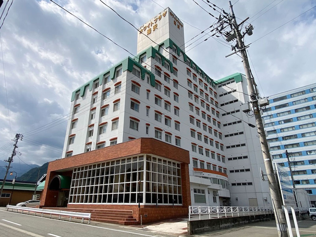 ホワイトプラザ湯沢１号館