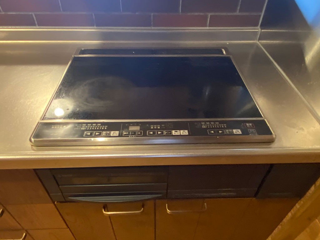 長岡市下々条町 BESSのログハウス